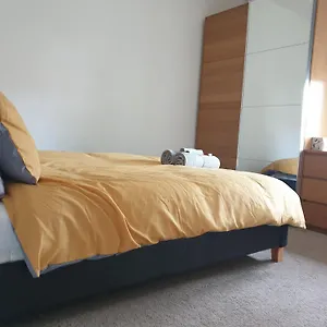  Apartment Luxury 1-bed With Stunning Views Perfect For Short In