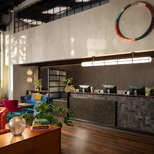 4* Hotell The Gantry London, Curio Collection By Hilton