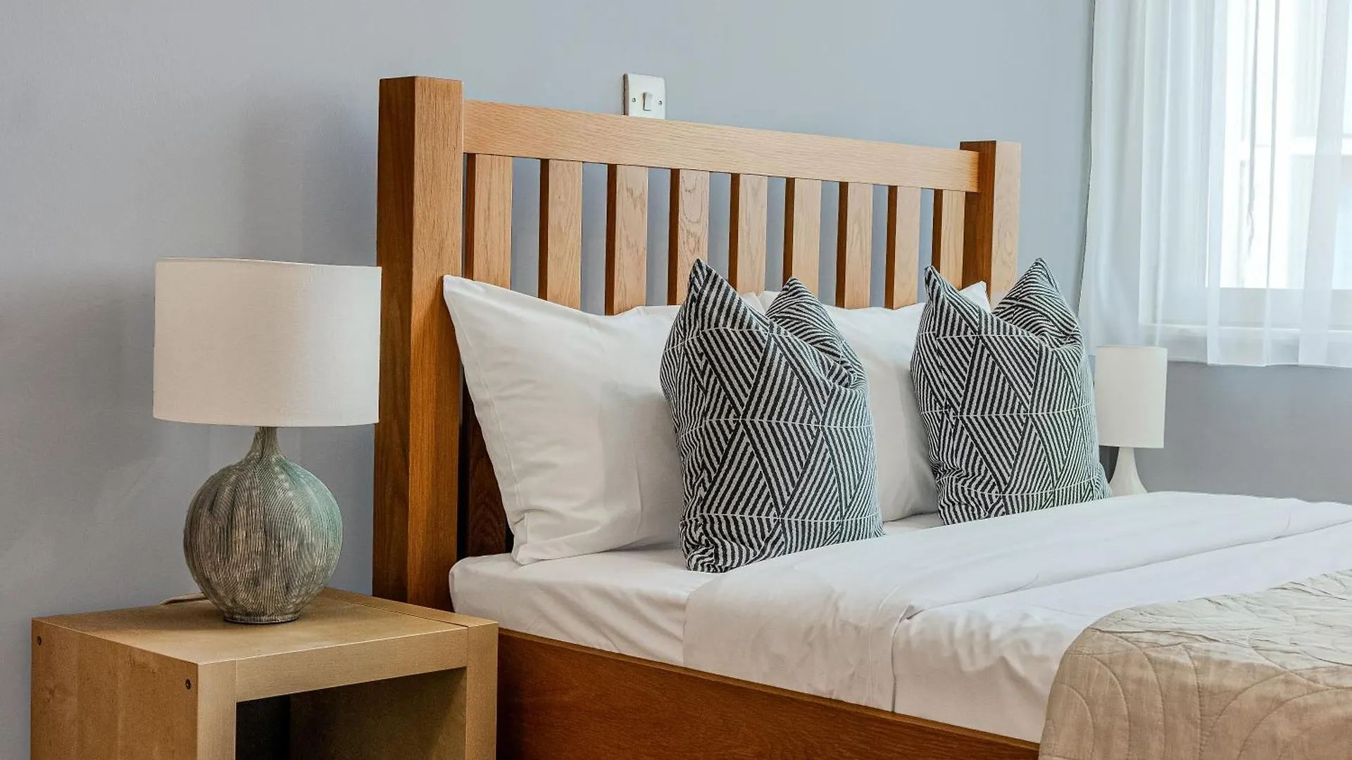 New Listing! 2Br With Balcony In Stratford, 3Min Dlr Apartment London 0*,  United Kingdom